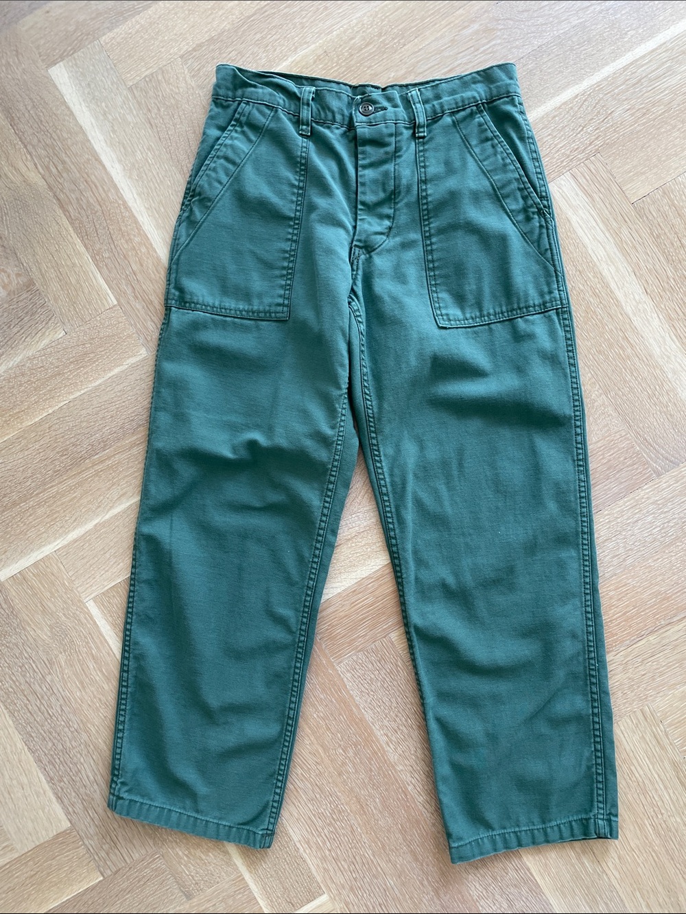 UO urban renewal army pants size 30